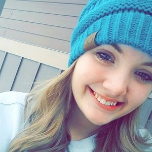 Meet your Posher, Hailey